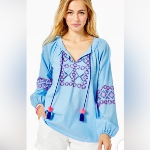 Lilly Pulitzer Cecile Zanzibar Blue Embroidered Long Dolman Sleeve Top - Picture 1 of 7